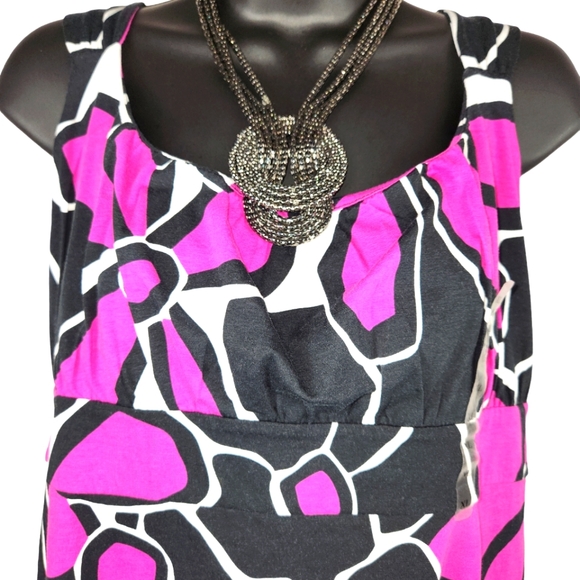 Ann Taylor Factory Tops - NWT, Ann Taylor, Black, White, and fushia sleeveless top, Sz XL